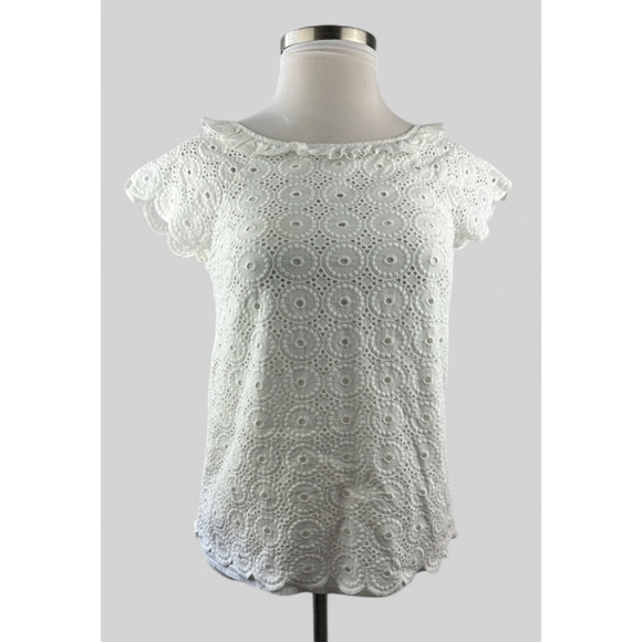 Lilly Pulitzer Tops - Lilly Pulitzer Crochet Eyelet Blouse Cap Short Sleeve Ruffle Button Back Size 8